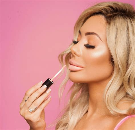 Lips – Chloe Ferry Cosmetics